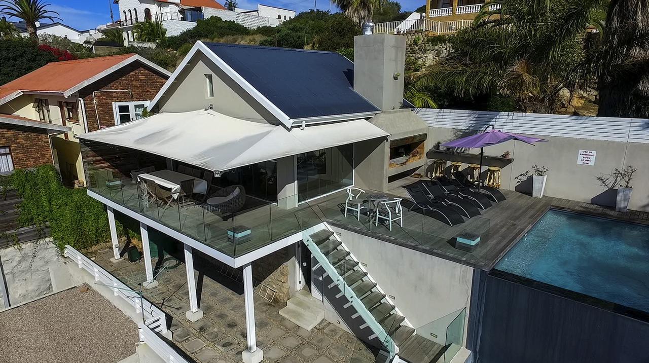94 On Rodger Hotel Mossel Bay Exterior photo